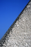 04aaPyramide